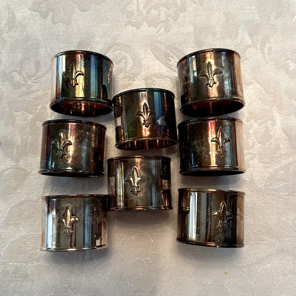 Williams Sonoma Fleur-de-lis Silver Plate Napkin Rings, Set of 8